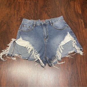 SIGNATURE 8 high rise distressed destroyed denim short shorts! Super Sexy Size L